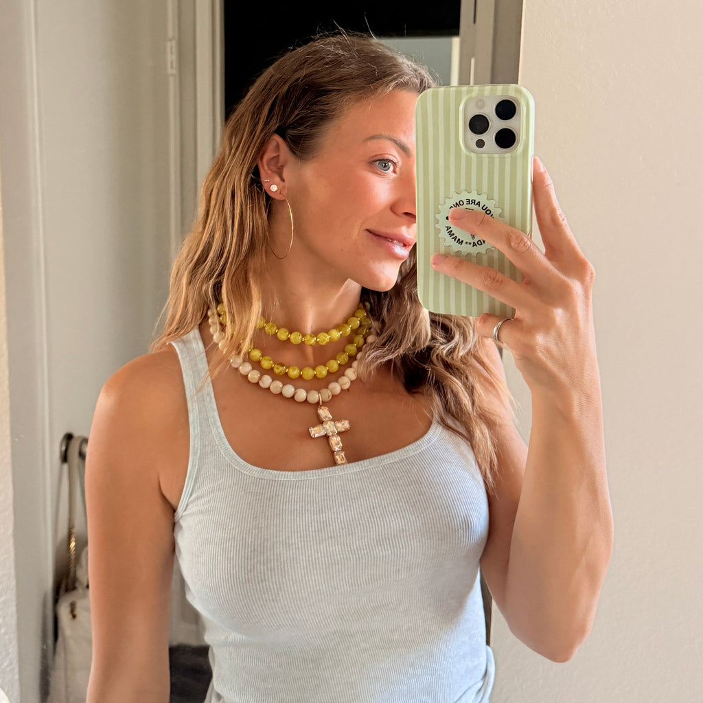 The Magnetic Closure Beaded Necklace (Yellow)