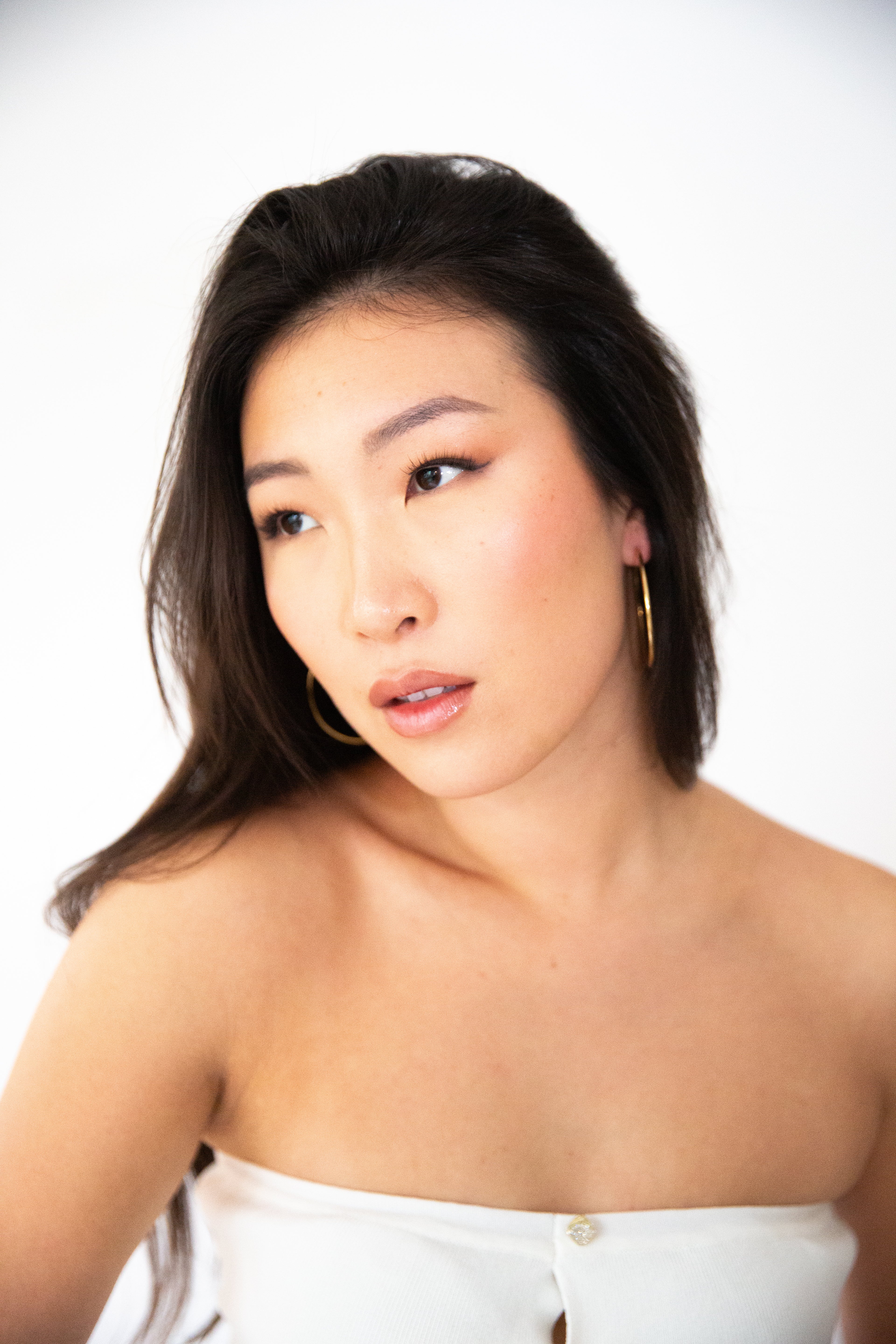 The Holly Hoop Earrings - Gold , 1.5 Inch